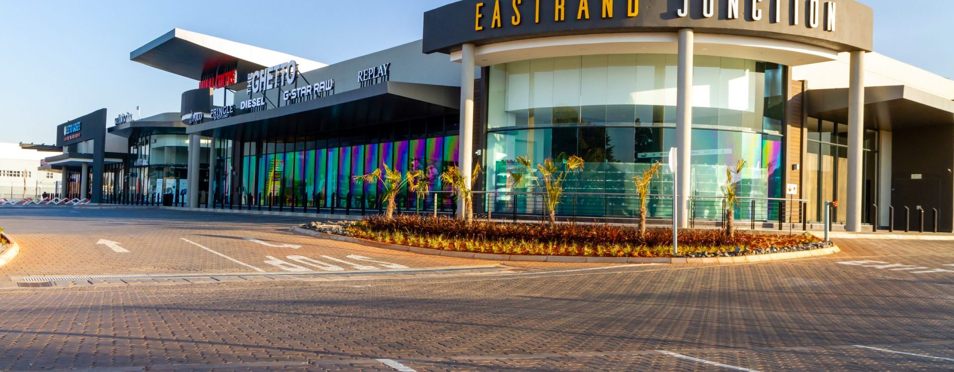 1527_dubai_centre-1216